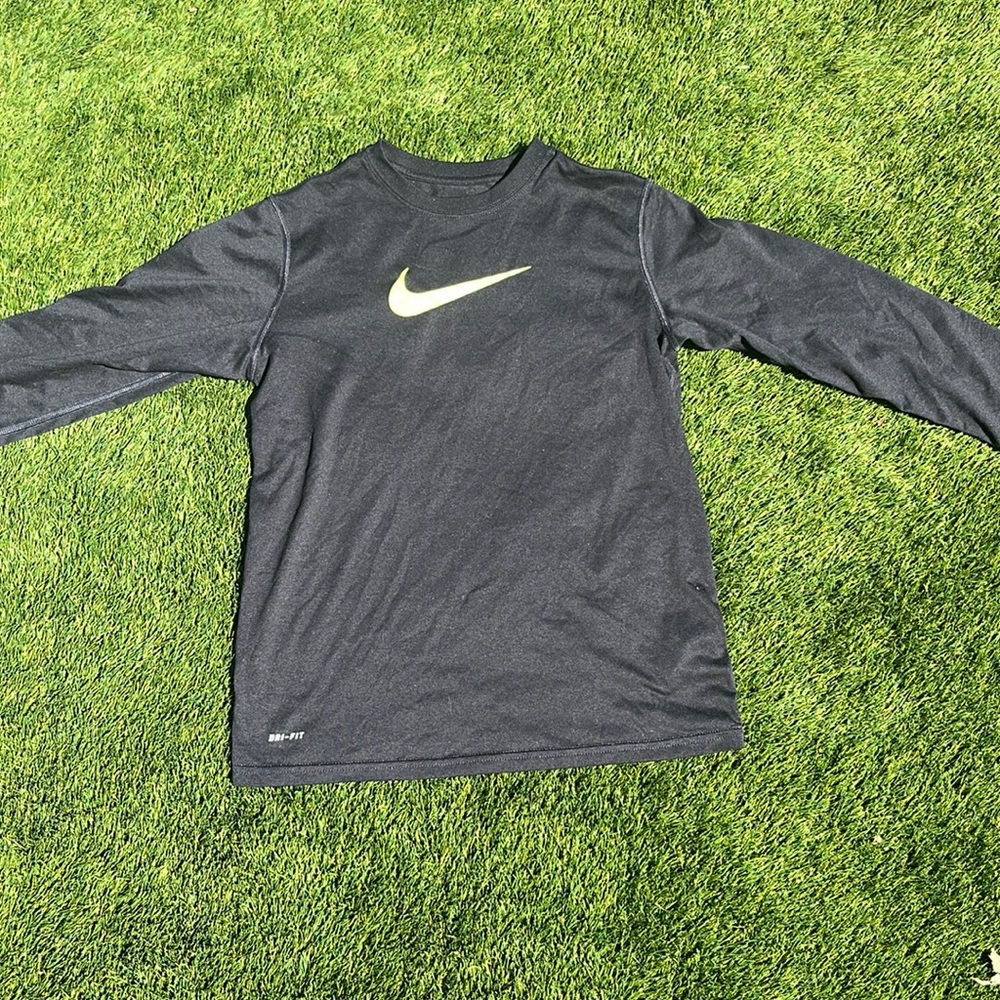 Black Nike long sleeve